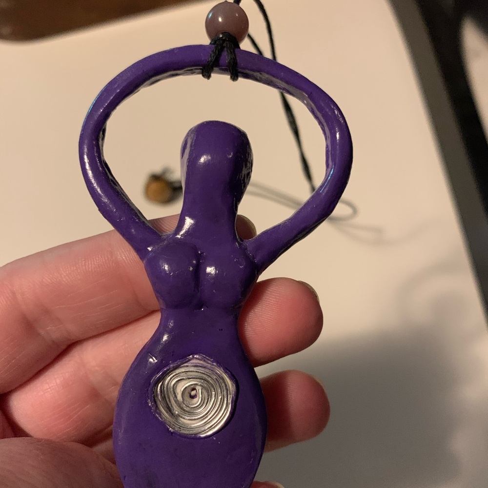 Goddess pendant and necklace